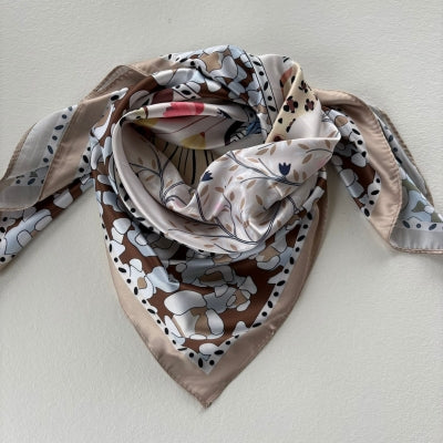 Tørklæde - Motiv Leo - Taupe