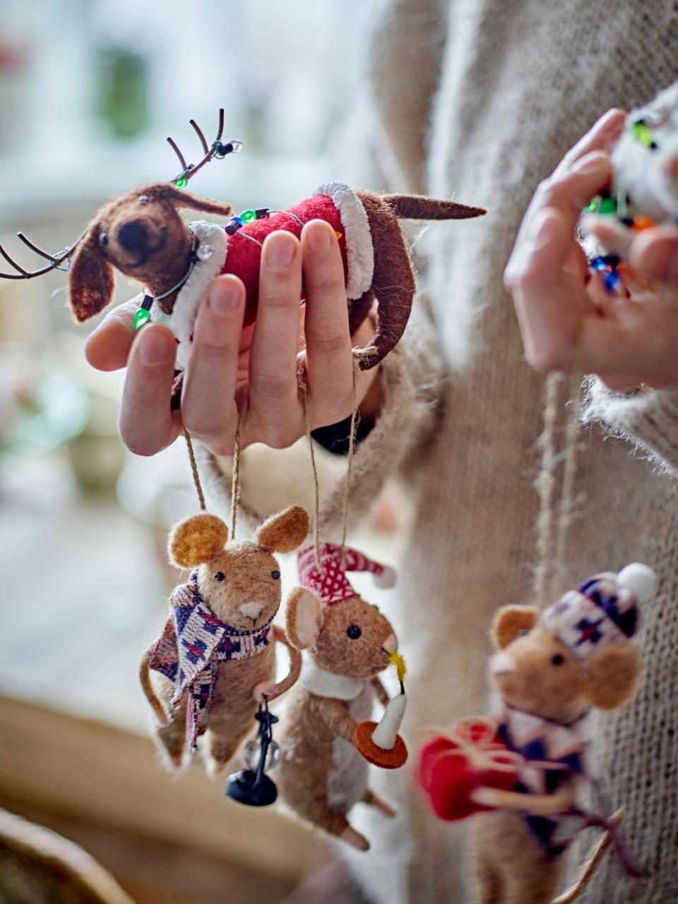Peo  Julemus med lygte Ornament - Brun Uld