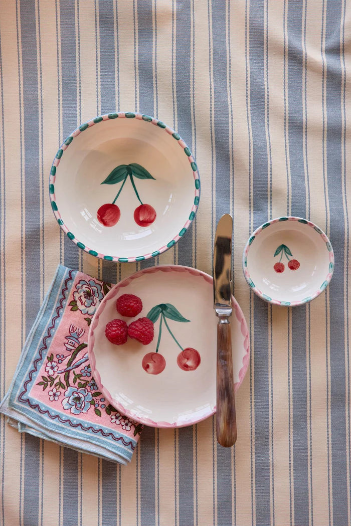 Keramik Skål - Lys Blå - Hand-painted Cherry