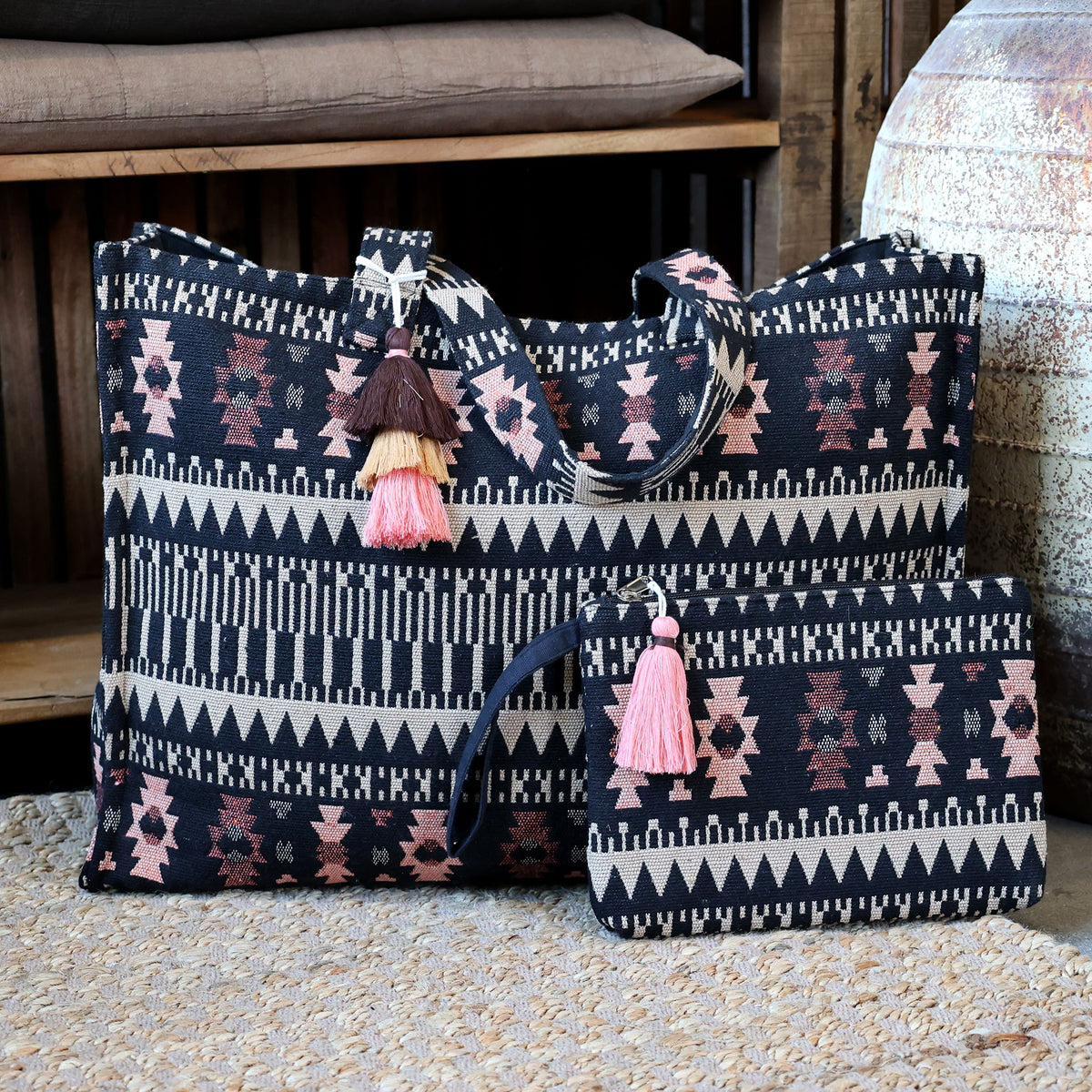 Sens clutch jacquardvævet – kul