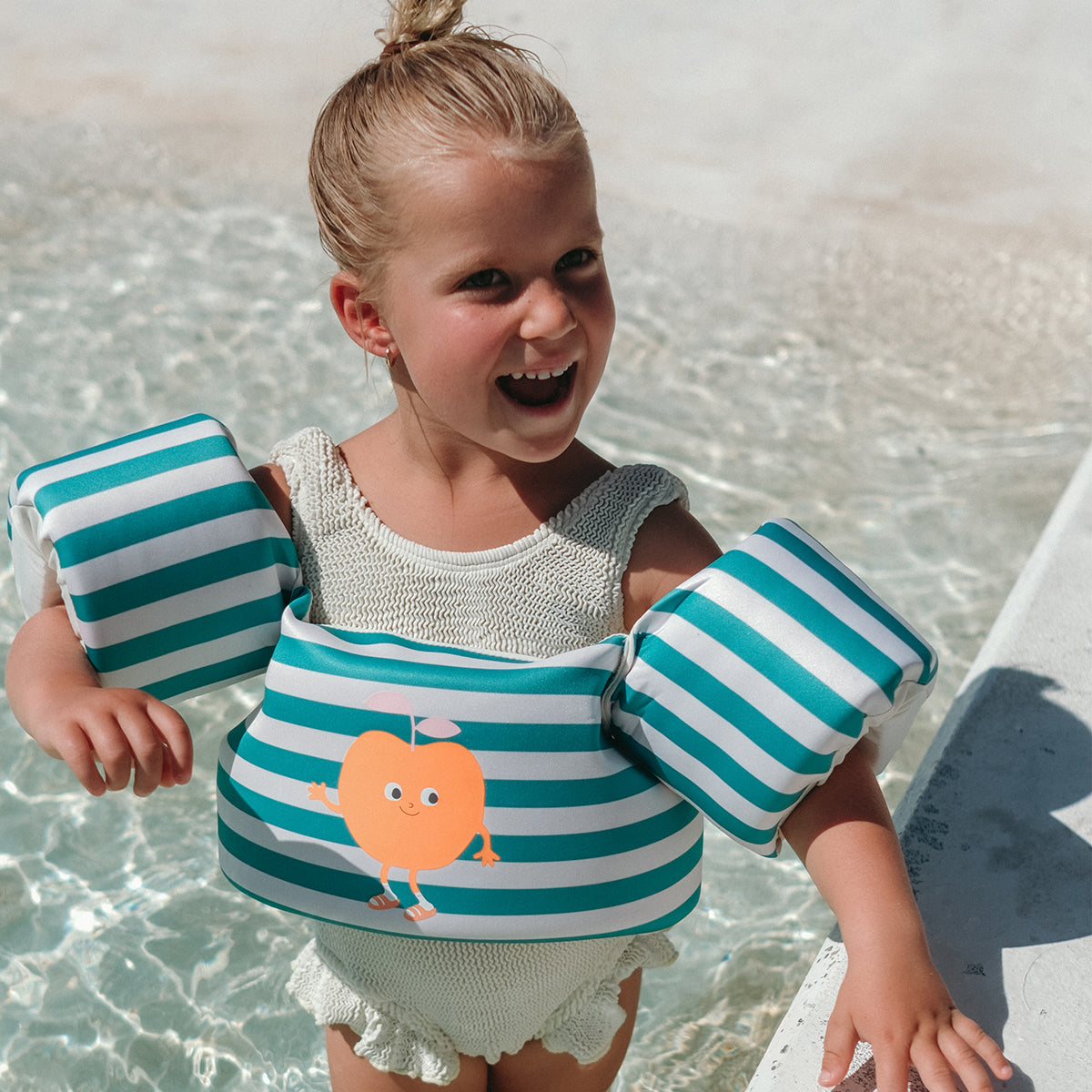 Svømmevest med vinger 3-6 - Poppy the Peach Green stripe