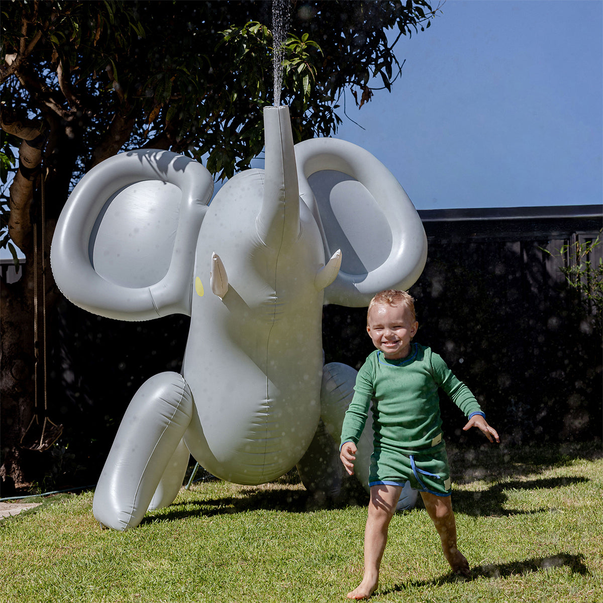 Oppustelig Giant Sprinkler -  Eli the Elephant
