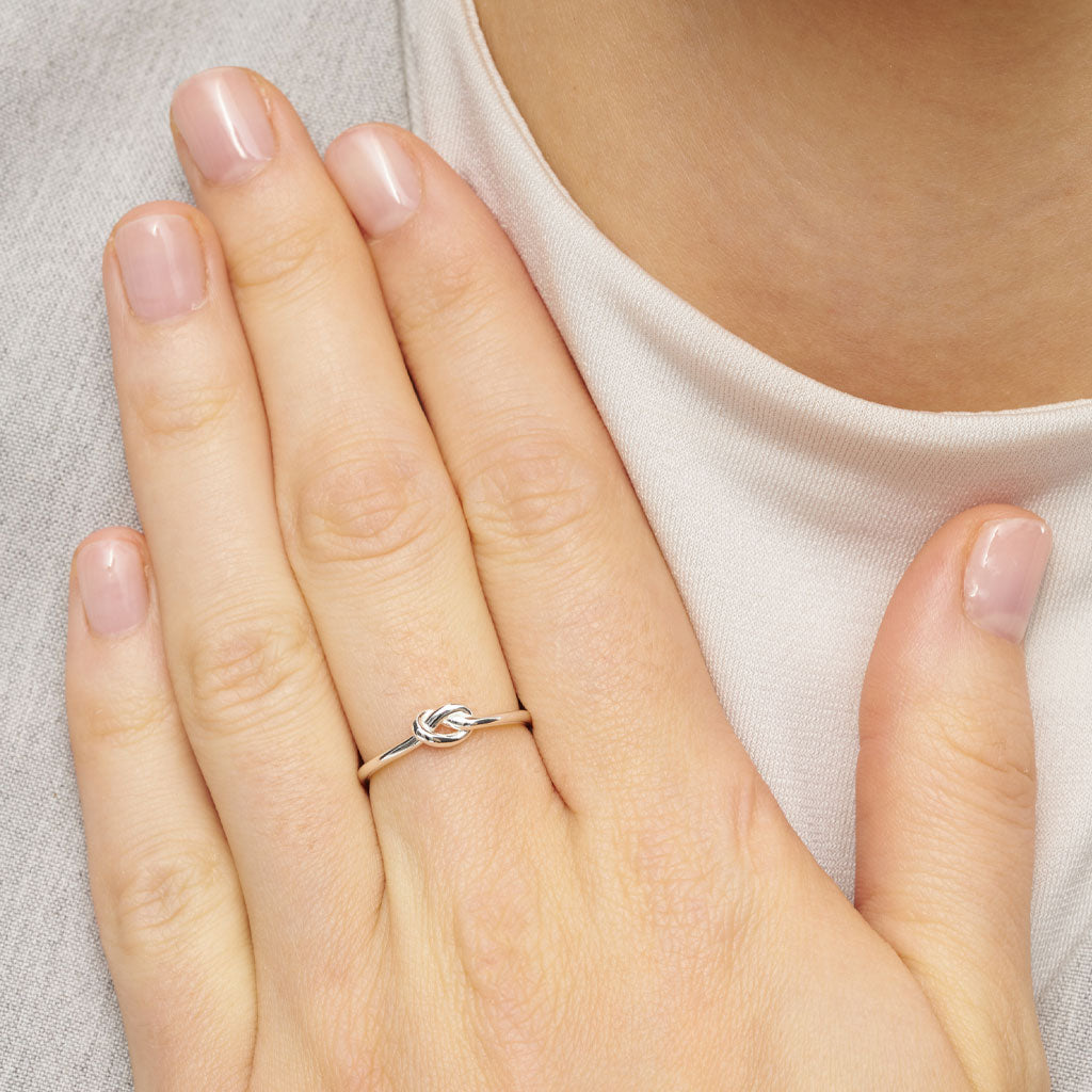 Fingering - Love Knot Ring - Silver