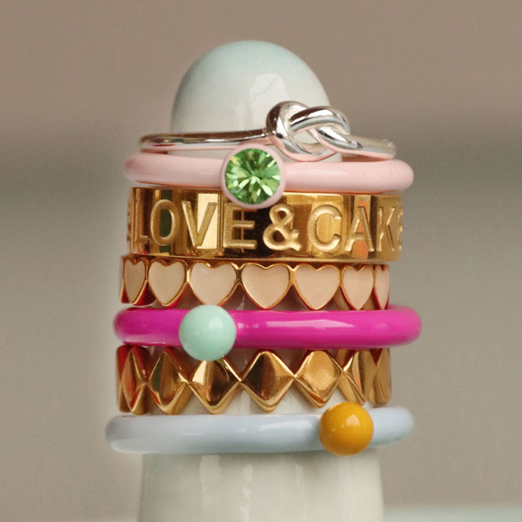 Fingering - Connected Hearts Ring - Buttercream