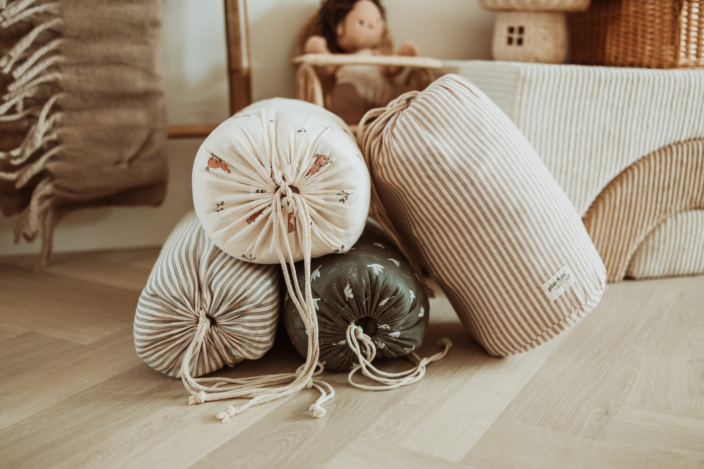 Play & Go baby legetæppe og opbevaring - Blue Stripes Organic