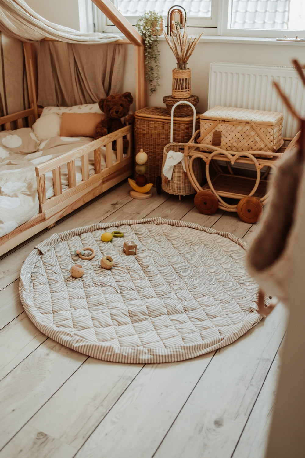 Play & Go baby legetæppe og opbevaring - Blue Stripes Organic