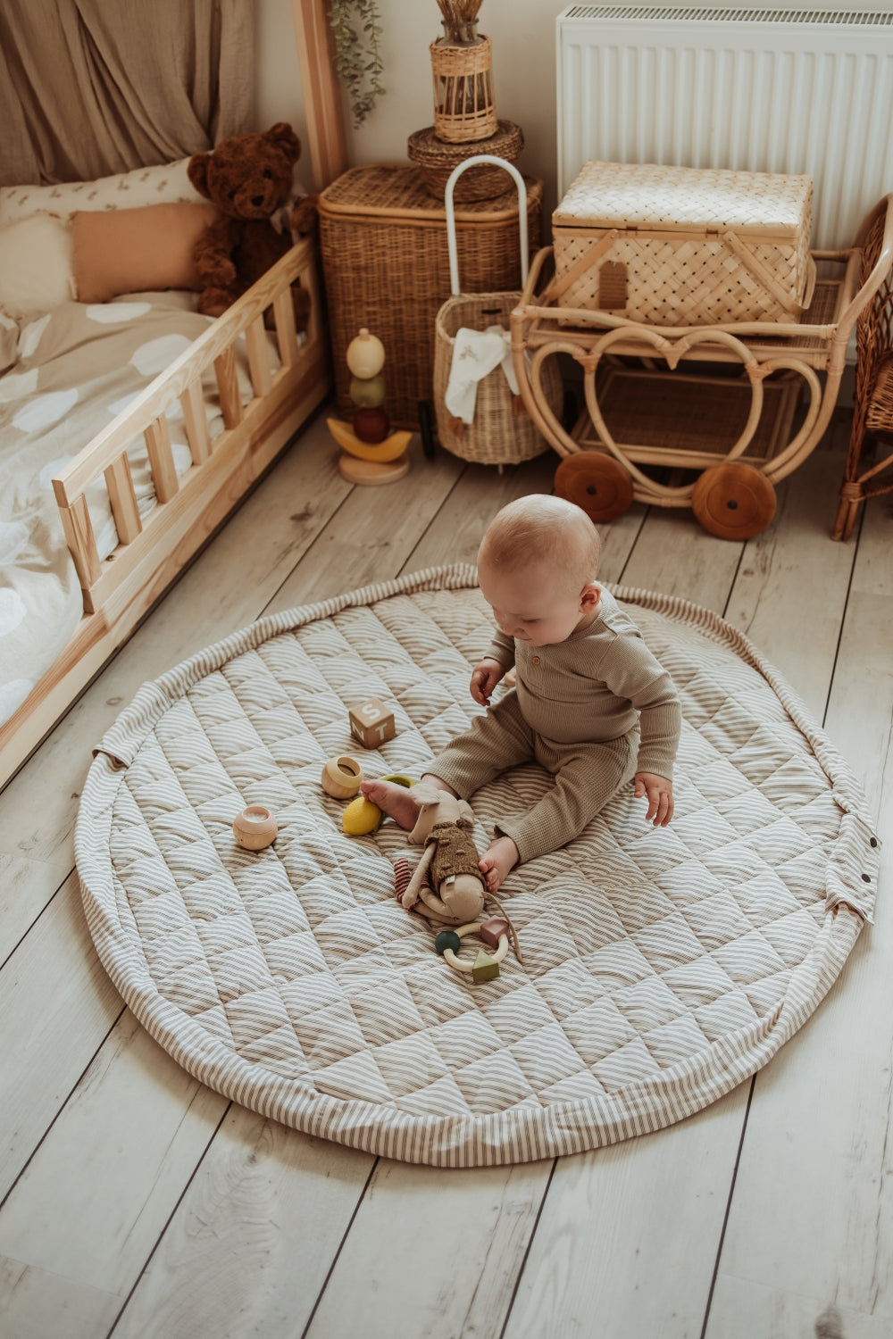 Play & Go baby legetæppe og opbevaring - Blue Stripes Organic