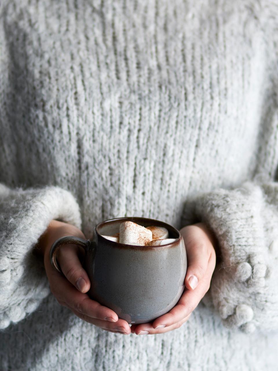 Sandrine Krus, Grå, Stentøj